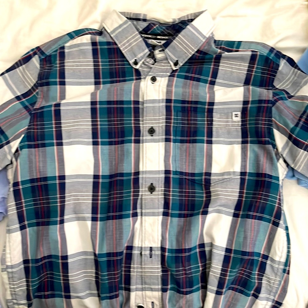 Casual button ups with great condition